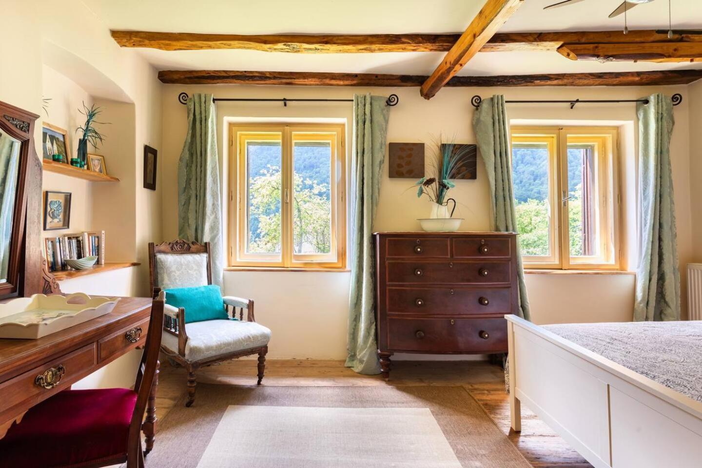 Holiday Home Katric Kamno エクステリア 写真