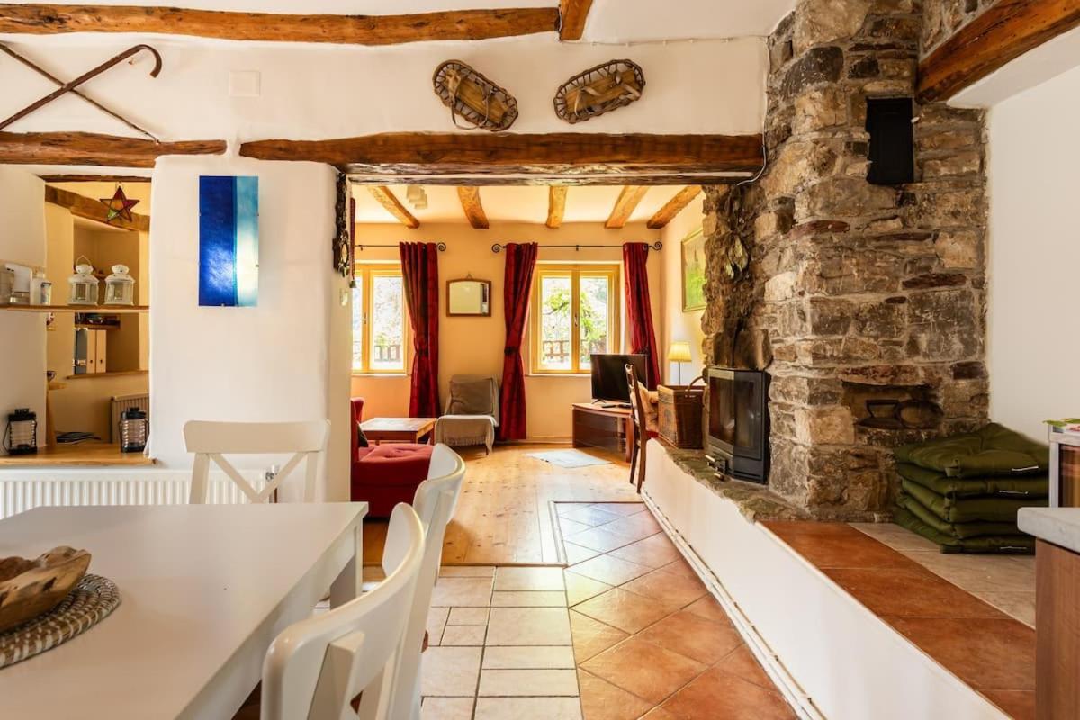 Holiday Home Katric Kamno エクステリア 写真